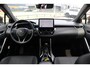 Toyota Corolla Cross 2.0 HYBRID FIRST-EDITION EL-ACHTERKLEP STOELVERW. HALF-LEDER BLIND-SPOT PARK-SENSOREN 18"LMV LED KEYELSS APPLE/ANDROID NL-AUTO