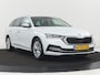Skoda Octavia 1.0 TSI Business Edition | Stoelverwarming | Trekhaak | Camera | Carplay | Navigatie | 17'' | Cruise control | DAB | Digital Cockpit | Parkeerhulp | Climate control