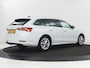 Skoda Octavia 1.0 TSI Business Edition | Stoelverwarming | Trekhaak | Camera | Carplay | Navigatie | 17'' | Cruise control | DAB | Digital Cockpit | Parkeerhulp | Climate control