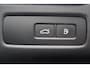 Volvo XC60 T6 Recharge AWD Plus Dark | Longe Range | Stoelverwarming | Trekhaak | Parkeercamera | BLIS | Pilot Assist | Glossy Black | Keyless