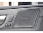 Volvo XC60 T6 Recharge AWD Plus Dark | Longe Range | Stoelverwarming | Trekhaak | Parkeercamera | BLIS | Pilot Assist | Glossy Black | Keyless