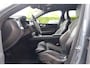 Volvo XC60 T6 Recharge AWD Plus Dark | Longe Range | Stoelverwarming | Trekhaak | Parkeercamera | BLIS | Pilot Assist | Glossy Black | Keyless