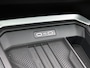 Volkswagen T-Roc 1.5 eTsi R-Line First Edition 150 PK Automaat | Demo | Black Style | Trekhaak | Panoramadak | Harman Kardon geluidssysteem | 360 Camera | Navigatie | Apple Carplay | Keyless access | Achterklep elektrisch | Stoelverwarming | IQ Lights | 20" Velgen in zwart | Adaptief onderstel | Android Auto | Dodehoeksensoren | Parkeersensoren |
