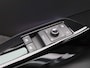Volkswagen ID.3 Pro Business 59 kWh | Navigatie | Draadloze Apple Carplay | Adaptieve cruise control | Lane assist | Stoelverwarming | Stuurwielverwarming | Climate control | Achteruitrij camera | Parkeersensoren |