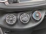 Toyota Yaris 1.0 VVT-i Aspiration | Lage km-stand! | Dealer OH | Trekhaak | Airco | Camera | Bluetooth