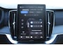 Volvo XC90 T8 Plug-in hybrid AWD Ultra Dark | Luchtvering | Panoramadak | Trekhaak | Verwarmbare voorstoelen met massagefunctie en ventilatie | 360 graden camera | Keyless | Premium audio by Bowers &Wilkins | Head-up display