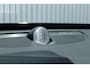 Volvo XC90 T8 Plug-in hybrid AWD Ultra Dark | Luchtvering | Panoramadak | Trekhaak | Verwarmbare voorstoelen met massagefunctie en ventilatie | 360 graden camera | Keyless | Premium audio by Bowers &Wilkins | Head-up display