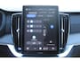 Volvo XC90 T8 Plug-in hybrid AWD Ultra Dark | Luchtvering | Panoramadak | Trekhaak | Verwarmbare voorstoelen met massagefunctie en ventilatie | 360 graden camera | Keyless | Premium audio by Bowers &Wilkins | Head-up display