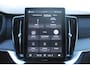 Volvo XC90 T8 Plug-in hybrid AWD Ultra Dark | Luchtvering | Panoramadak | Trekhaak | Verwarmbare voorstoelen met massagefunctie en ventilatie | 360 graden camera | Keyless | Premium audio by Bowers &Wilkins | Head-up display