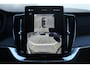 Volvo XC90 T8 Plug-in hybrid AWD Ultra Dark | Luchtvering | Panoramadak | Trekhaak | Verwarmbare voorstoelen met massagefunctie en ventilatie | 360 graden camera | Keyless | Premium audio by Bowers &Wilkins | Head-up display