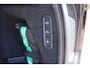 Volvo XC90 T8 Plug-in hybrid AWD Ultra Dark | Luchtvering | Panoramadak | Trekhaak | Verwarmbare voorstoelen met massagefunctie en ventilatie | 360 graden camera | Keyless | Premium audio by Bowers &Wilkins | Head-up display