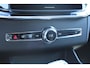 Volvo XC90 T8 Plug-in hybrid AWD Ultra Dark | Luchtvering | Panoramadak | Trekhaak | Verwarmbare voorstoelen met massagefunctie en ventilatie | 360 graden camera | Keyless | Premium audio by Bowers &Wilkins | Head-up display