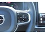 Volvo XC90 T8 Plug-in hybrid AWD Ultra Dark | Luchtvering | Panoramadak | Trekhaak | Verwarmbare voorstoelen met massagefunctie en ventilatie | 360 graden camera | Keyless | Premium audio by Bowers &Wilkins | Head-up display