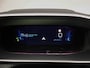 Peugeot 208 1.2 PureTech Allure Sport (APPLE CARPLAY,NAVI,CAMERA,360 VIEW,CLIMATE,CRUISE,GETINT,SPORTSTOELEN,LM VELGEN)