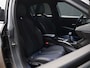 Peugeot 208 1.2 PureTech Allure Sport (APPLE CARPLAY,NAVI,CAMERA,360 VIEW,CLIMATE,CRUISE,GETINT,SPORTSTOELEN,LM VELGEN)