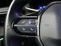 Peugeot 208 1.2 PureTech Allure Sport (APPLE CARPLAY,NAVI,CAMERA,360 VIEW,CLIMATE,CRUISE,GETINT,SPORTSTOELEN,LM VELGEN)