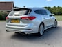 Ford Focus Wagon 1.0 EcoBoost Vignale Automaat / Panoramadak / Leder / Camera / Navi / Stuur-/Stoelverwarming / 17" Velgen / LED /