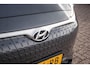 Hyundai Kona Electric EV Premium 64 kWh - SOH 100% | Adpt. cruise | HUD | Stoelverw./verkoeling | Cam.