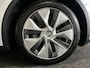 Tesla Model Y RWD 58 kWh | Leder Interieur | Houten afwerking | Verwarmde stoelen en stuur |  Soh (batterijcheck) Waarde 95,1 %