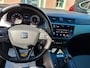 SEAT Arona 1.0 TSI Style Business Intense Plus. 2de eigenaar, goed onderhouden en luxe o.a. camera, navi, carplay cruise, trekhaak