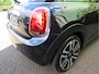 MINI Cooper 1.5 One Pepper F56 LCI met LED, Park ass., DAB, Navi en 17"