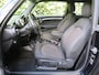 MINI Cooper 1.5 One Pepper F56 LCI met LED, Park ass., DAB, Navi en 17"