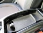 MINI Cooper 1.5 One Pepper F56 LCI met LED, Park ass., DAB, Navi en 17"