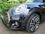 MINI Cooper 1.5 One Pepper F56 LCI met LED, Park ass., DAB, Navi en 17"
