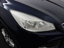 Ford Kuga 1.6 Titanium Trekhaak, Chiptuning, Bluetooth, Cruise control, Parkeersensor voor en achter, Voorstoelen verwarmd, Verwarmd voorruit, Regensensor, Lichtmetalen velgen, De Ford Kuga 1.6 Titanium uit 2013 (handgeschakeld) is een comfortabele en veelzijdige SUV met een sportief karakter. De krachtige en soepele 1.6 EcoBoost-motor zorgt voor een fijne rijervari