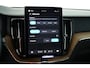 Volvo XC60 2.0 T8 Plug-in hybrid AWD Plus Black (Facelift) / Opendak / Harmankardon / HUD / Pilot Assist