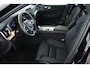 Volvo XC60 2.0 T8 Plug-in hybrid AWD Plus Black (Facelift) / Opendak / Harmankardon / HUD / Pilot Assist