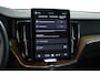 Volvo XC60 2.0 T8 Plug-in hybrid AWD Plus Black (Facelift) / Opendak / Harmankardon / HUD / Pilot Assist