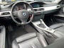 BMW 3-Serie 330i High Executive Carplay Airco Navi PDC NAP APK