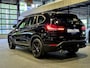 BMW X1 xDrive25e High Executive Sportline | Black edition | Panorama | Camera | Trekaak | HUD | Stoelverwarming