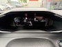Peugeot 2008 100pk Allure (Keyless Entry - Automatische Airco - Parkeersensoren V+A - LED - 17"incl 4S - Navigatie - Apple Carplay)