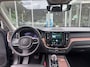 Volvo XC60 B5 Ultimate Bright | Luchtvering | Trekhaak | Panoramadak | Stoel verwarming - Massage | Bowers & Wilkins | Alarm klasse 3 | Extra gelaagd glas | Standkachel | Keyless Entry - Start | PDC V+A en 360 camera |