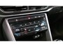 Volkswagen T-Roc 1.0 TSI Life | Mulimedia | LED plus | Trekhaak | 17"