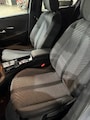 Peugeot 208 1.2 Hybrid, Automaat, camera V+A,PDC V+A, Dode Hoek bewaking,Airco