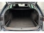 Skoda Octavia Combi 1.0 TSI Business Edition | Trekhaak | LED koplampen | Navigatie | Digitaal display