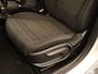 Kia Stonic 1.0 T-GDi MHEV DynamicPlusLine - ORIGINEEL NEDERLANDSE AUTO - AFKOMSTIG VAN 1E EIGENAAR - VOLLEDIGE ONDERHOUDSHISTORIE AANWEZIG - CAMERA - NAVIGATIE - PARKEERSENSOREN ACHTER - CLIMATE CONTROL - ARMSTEUN VOOR - APPLE CARPLAY/ ANDROID AUTO - KEYLESS ENTRY/ START - ADAPTIEVE CRUISE CONTROL