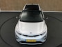Kia Stonic 1.0 T-GDi MHEV DynamicPlusLine - ORIGINEEL NEDERLANDSE AUTO - AFKOMSTIG VAN 1E EIGENAAR - VOLLEDIGE ONDERHOUDSHISTORIE AANWEZIG - CAMERA - NAVIGATIE - PARKEERSENSOREN ACHTER - CLIMATE CONTROL - ARMSTEUN VOOR - APPLE CARPLAY/ ANDROID AUTO - KEYLESS ENTRY/ START - ADAPTIEVE CRUISE CONTROL
