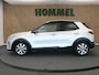 Kia Stonic 1.0 T-GDi MHEV DynamicPlusLine - ORIGINEEL NEDERLANDSE AUTO - AFKOMSTIG VAN 1E EIGENAAR - VOLLEDIGE ONDERHOUDSHISTORIE AANWEZIG - CAMERA - NAVIGATIE - PARKEERSENSOREN ACHTER - CLIMATE CONTROL - ARMSTEUN VOOR - APPLE CARPLAY/ ANDROID AUTO - KEYLESS ENTRY/ START - ADAPTIEVE CRUISE CONTROL