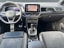 Volkswagen T-Roc 1.5 150pk TSI R-Line Edition Navigatie 'Discover Media' | Afneembare trekhaak | Parkeerassistent (Park Assist)