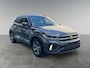 Volkswagen T-Roc 1.5 150pk TSI R-Line Edition Navigatie 'Discover Media' | Afneembare trekhaak | Parkeerassistent (Park Assist)