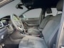 Volkswagen T-Roc 1.5 150pk TSI R-Line Edition Navigatie 'Discover Media' | Afneembare trekhaak | Parkeerassistent (Park Assist)