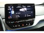 Volkswagen ID.4 First 77 kWh 204pk SOH 87% Trekhaak Camera Warmtepomp Stoelverwarming Navigatie
