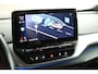 Volkswagen ID.4 First 77 kWh 204pk SOH 87% Trekhaak Camera Warmtepomp Stoelverwarming Navigatie