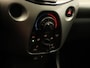Toyota Aygo 1.0 VVT-i x-play - ORIGINEEL NEDERLANDSE AUTO - CAMERA - AIRCO - GROOT MULTIMEDIASYSTEEM - LEDEREN STUUR - TOERENTELLER - RESERVEWIEL - VOLLEDIGE ONDERHOUDSHISTORIE - BLUETOOTH -  MULTIFUNCTIONEEL STUUR