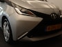 Toyota Aygo 1.0 VVT-i x-play - ORIGINEEL NEDERLANDSE AUTO - CAMERA - AIRCO - GROOT MULTIMEDIASYSTEEM - LEDEREN STUUR - TOERENTELLER - RESERVEWIEL - VOLLEDIGE ONDERHOUDSHISTORIE - BLUETOOTH -  MULTIFUNCTIONEEL STUUR