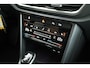 Volkswagen T-Roc 1.5 TSI 150pk DSG Style Trekhaak IQ.Light Camera Virtual Cockpit Stoelverwarming Navigatie